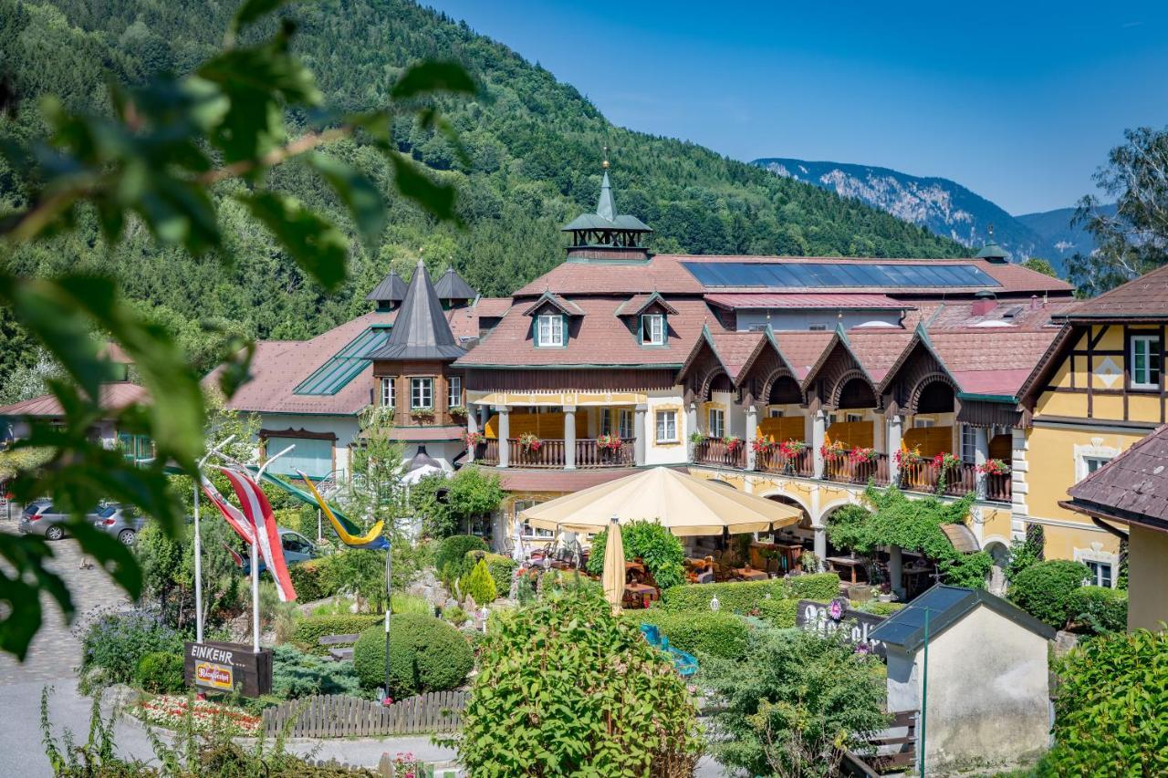 Scharfegger'S Raxalpenhof - Zuhause Am Land Hotel Reichenau Exterior photo